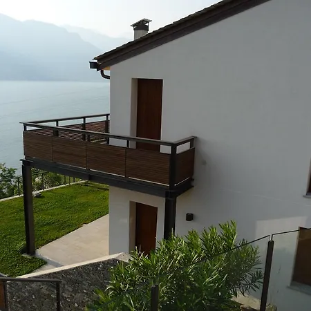 Terrazzo Sul Lago דירה